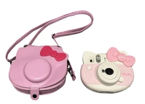 Fujifilm Instax Mini HELLO KITTY Pink RARE Instant Film Camera — TESTED WORKS✅ - Picture 1 of 7
