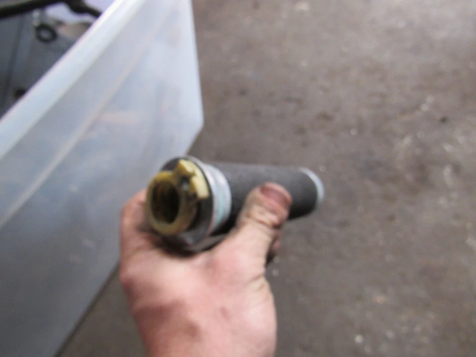 Kawasaki KZ1100 A 1982 tubo acelerador Twister Foto 1 de 1