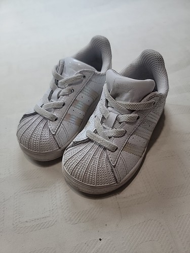 Sneaker Adidas bambina Superstar Cloud bianche taglia 6k bambino piccolo