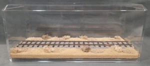 O SCALE - 16" SINGLE TRACK -"DESERT SCENE"-DISPLAY CASE- FOR ANY O SCALE TRAINS - Picture 1 of 12