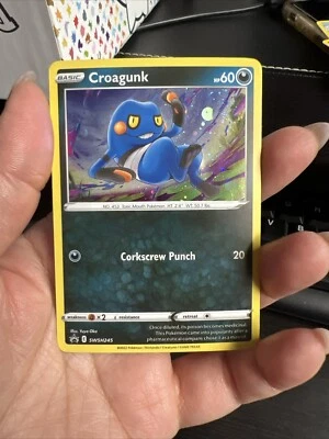 Croagunk - (Cosmos Holo) SWSH245 SWSH: Sword & Shield Promo Cards Holo M/NM - Image 1 of 3