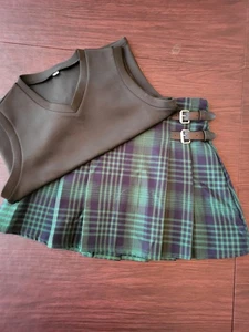 NEU OHNE ETIKETT MÄDCHEN ROCK UND TOP GRÖSSE XS - Bild 1 von 1