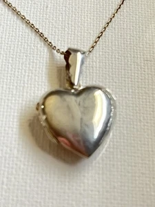 Sterling Silver Vintage Double Picture Hinged Puffy Heart Locket Chain Necklace - Picture 1 of 3