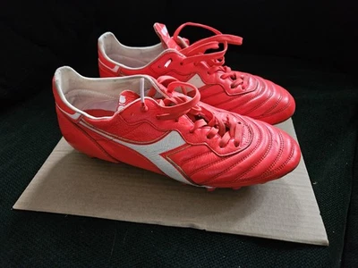 Botines de fútbol Diadora de cuero rojo para hombre usados ¿Brasils? Foto 1 de 4