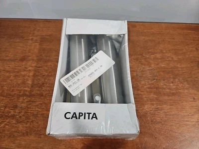 Consola IKEA Capita patas elevadoras acero inoxidable cepillado, en ángulo, 400.511.96, C80 Foto 1 de 4