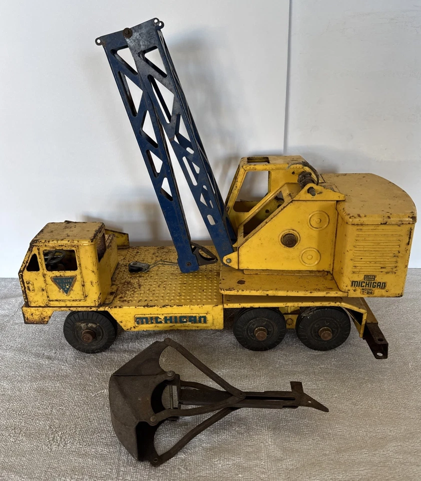 Nylint Clark Equipment Michigan Shovel Crane Truck Model T-24 Vintage - Image 1 of 4