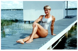 4x6" Beautiful Busty Female Swimmer Bodybuilder Swimwear Sexy Shot - Found Photo - Picture 1 of 1