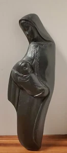 Firma Owen Jungfrau Maria und Baby / Hergestellt aus irischem Rasen / Ballyshannon Irland - Bild 1 von 7