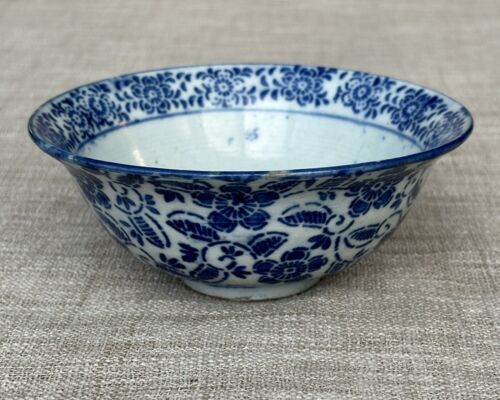 Antique Japanese Blue and White Porcelain Footed Bowl, 13.5cm, 5 3/8" diameter