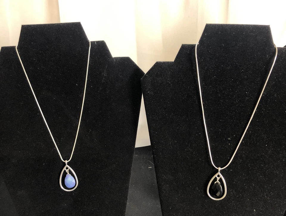 Lote de 2 Colar NY Company Tom Prata 16" Pingente de Lágrima Pedra Facetada  - Imagem 1 de 1