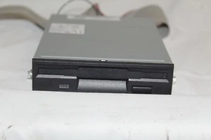 Sony MPF920 1.44MB 3.5" Internal Floppy Disk Drive (Black) Pata - Picture 1 of 5