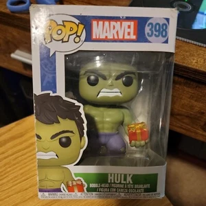 Funko POP Marvel Holiday Incredible Hulk Bobble-Head #398 Nuevo en Caja - Imagen 1 de 5