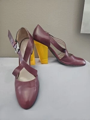 Tacones Y2K Marc Jacobs Mary Jane para mujer 8,5 borgoña amarillo lucite tacón  Foto 1 de 4