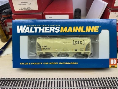 Walthers Mainline CSX Trinity 3281 2-bay Covered Hopper #242822 NOS - Image 1 of 2