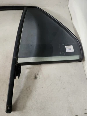 Kia Rondo LX 2007-2011 4 puertas L. ventilación trasera conductor ventana de vidrio tintado y sello Foto 1 de 4