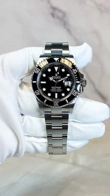Rolex Submariner 126610LN Pulsera Oyster Plata con Bisel Negro Fecha Reloj Foto 1 de 2