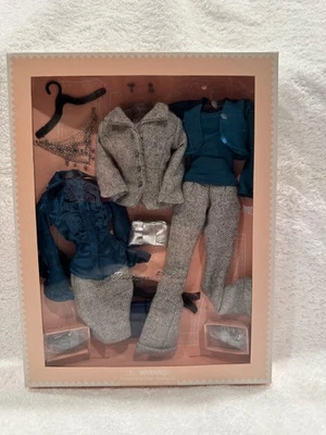 Barbie 2004 FR Masterstroke “Business Basics” Couture Details de modista Foto 1 de 4