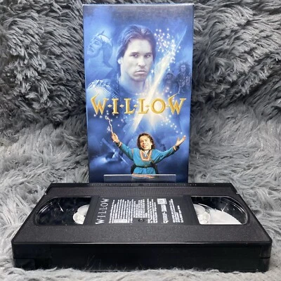 Willow VHS 2001 Lucas Films Val Kilmer Warwick Davis Fantasy Adventure Movie - Image 1 of 4