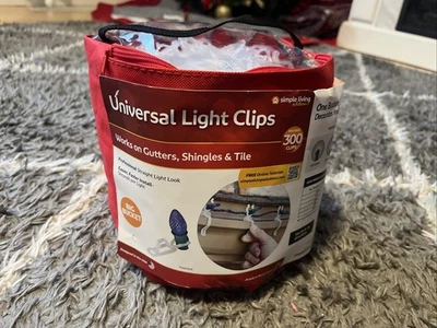 Universal 300 Light Clips Outdoor Indoor Christmas Hanging Gutters Shingles Tile - Image 1 of 2