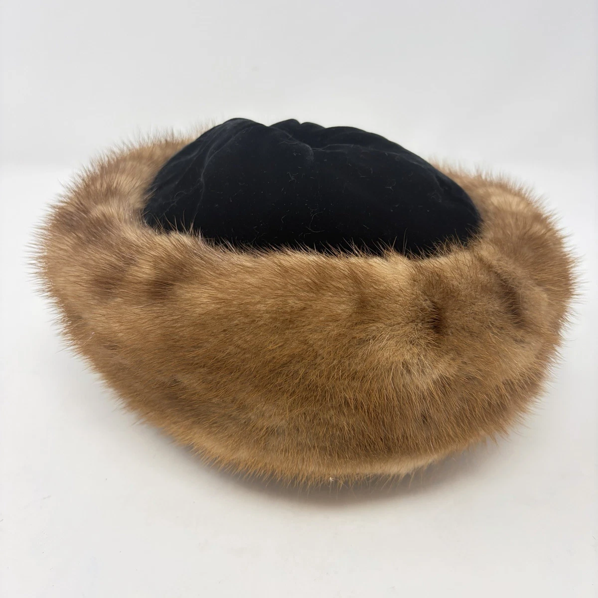 Vintage 60s Betmar Brown Genuine Fur Suede Bow Pillbox Hat USA Union Made Vintage mink pillbox hat for sale main image 2