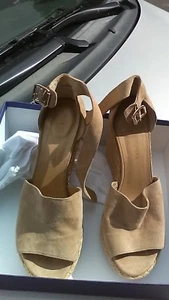 Stuart Weitzman Sandalen Soho Jute Mojave Wildleder Plateau 11 M neu mit Karton 500 $ Keilabsatz - Bild 1 von 10