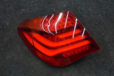 Conjunto de lámpara de freno luz trasera izquierda exterior 63217300269 BMW 760i F02 2013-14 Foto 1 de 4