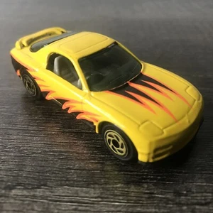 Mazda RX-7 No.8 1993 Matchbox Superfast amarillo 1:64 vintage - Imagen 1 de 12