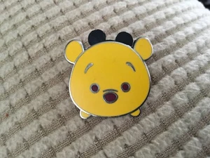 2015 Disney Tsum Tsum Mystery Pin Pack- Winnie the Pooh - Disney Pin - Picture 1 of 2