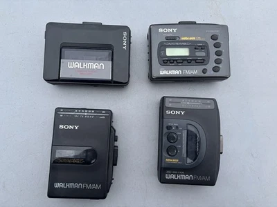 Lote De Colección De 4 Reproductor De Cassette Sony Walkman, **No Funciona, Repuestos o Restaura** Foto 1 de 4