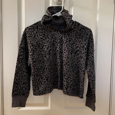 Sudadera con Capucha Recortada Estampado Leopardo Gris Marino Antigua Niñas Talla Grande 10-12 Nueva con Etiquetas Foto 1 de 4
