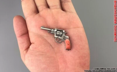 1/6 Soldier Accessories Mini Shotgun Desert Eagle left Wheel 4.5CM Model - Image 1 of 4