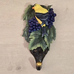 Wild Wings "Vineyard Goldfinch" Tier zum Aufhängen, Rosmarin Milette 2006 9" - Bild 1 von 16