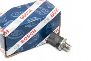 Sensor de alta presión de riel de combustible genuino BMW 1 3 4 5 6 7 Series ... - Imagen 1 de 1