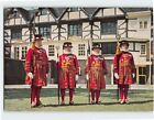 Postcard Yeomen Warders in Ceremonial Dress Tower of London England