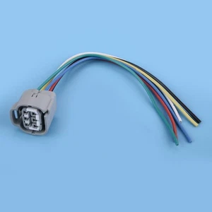 6-Pin Light Female Plug Connector Pigtail Harness Fit For Toyota Camry 2015-2017 - Picture 1 of 4