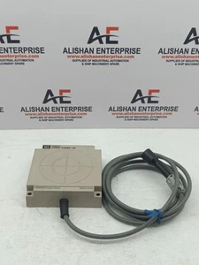 OMRON V680-HS65-W RFID HEAD - Picture 1 of 12