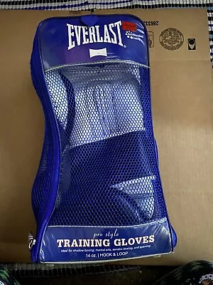 MMA Everlast 14 Oz. Black Pro Style Training Gloves Hook & Loop Black/White - Image 1 of 4