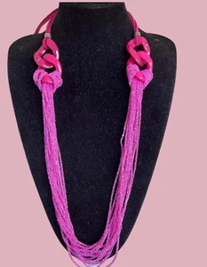 collana donna multifilo conteria vetro color fucsia e catena plastica - Foto 1 di 6