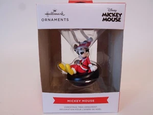Adorno de árbol de Navidad Hallmark Disney Mickey Mouse 2022 - Imagen 1 de 3