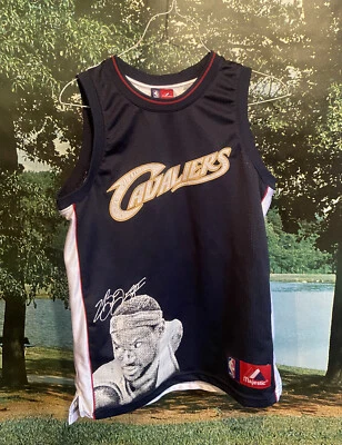 Camiseta Cleveland Cavaliers LeBron James Majestic Picture Face Cavs 23 - Imagem 1 de 4