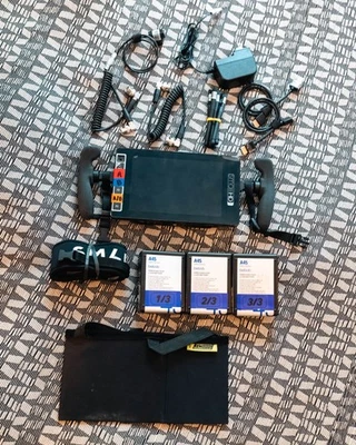 SmallHD 703 Bolt 7" monitor - W/ 3x Bebob 45 WH batteries and accessories  - Image 1 of 4