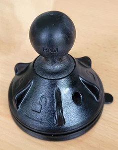 RAM Mount Saugnapfhalterung mit 1" Kugel - Bild 1 von 2