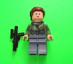 LEGO STAR WARS - PRINCESS LEIA - ENDOR OUTFIT - FIGURE FROM SET 8038 = EXCELLENT!!!