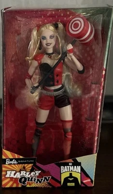 Barbie Signature Harley Quinn Muñeca Coleccionista Batman 85 Aniversario Foto 1 de 4