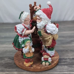 Santas Magical Toyshop Figurine Mrs Claus Mistletoe Cheryl Ann Christmas 7"  - Picture 1 of 10