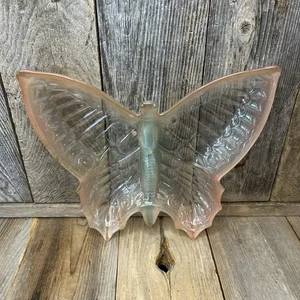 Vintage Blush Pink Glass Butterfly Trinket Dish - Picture 1 of 5