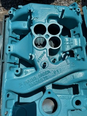 Colector de admisión Pontiac 65 4 bbl 9778816 Foto 1 de 4