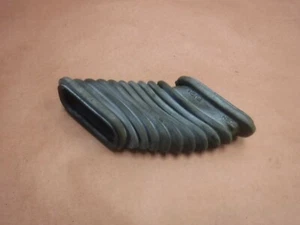 Jeep Liberty KJ 02-07 Rear Right or Left Door Wiring Harness Grommet     - Bild 1 von 2