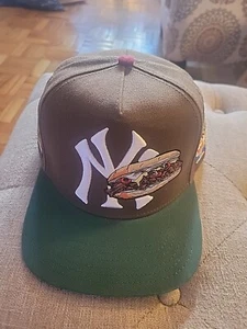 GORGEOUS BUM Urban Snapback - Picture 1 of 9
