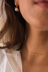 Chunky 14K Gold Pearl Huggie Hoops, Vintage Gold Medium Dainty Drop Boho Earring - Picture 1 of 5